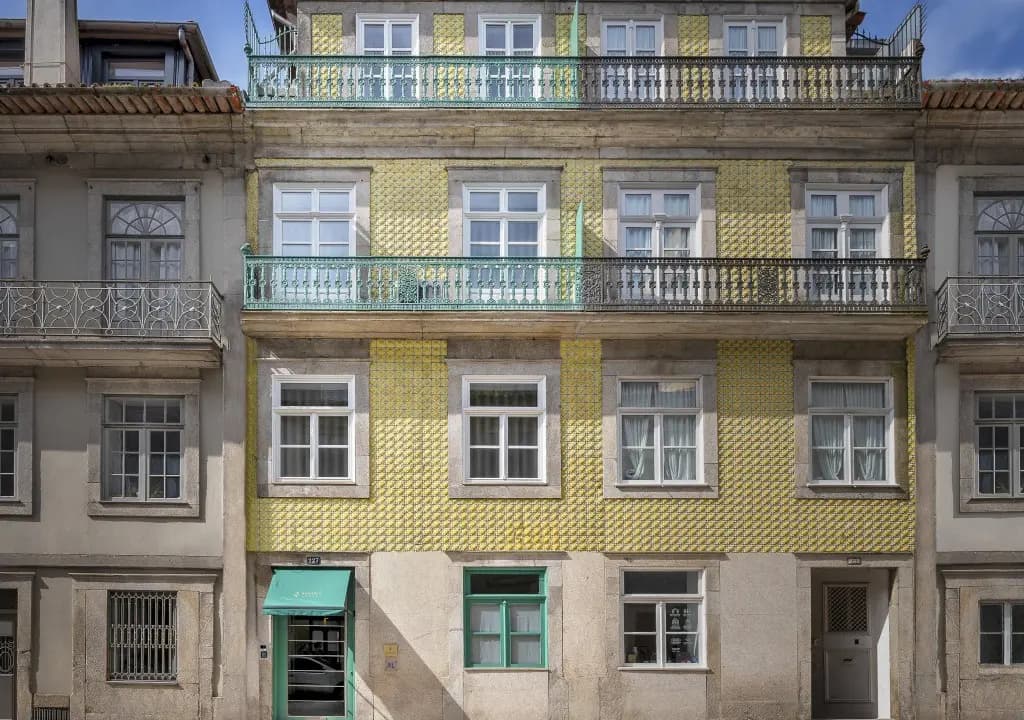 Primary view of Rosário Suites Townhouse